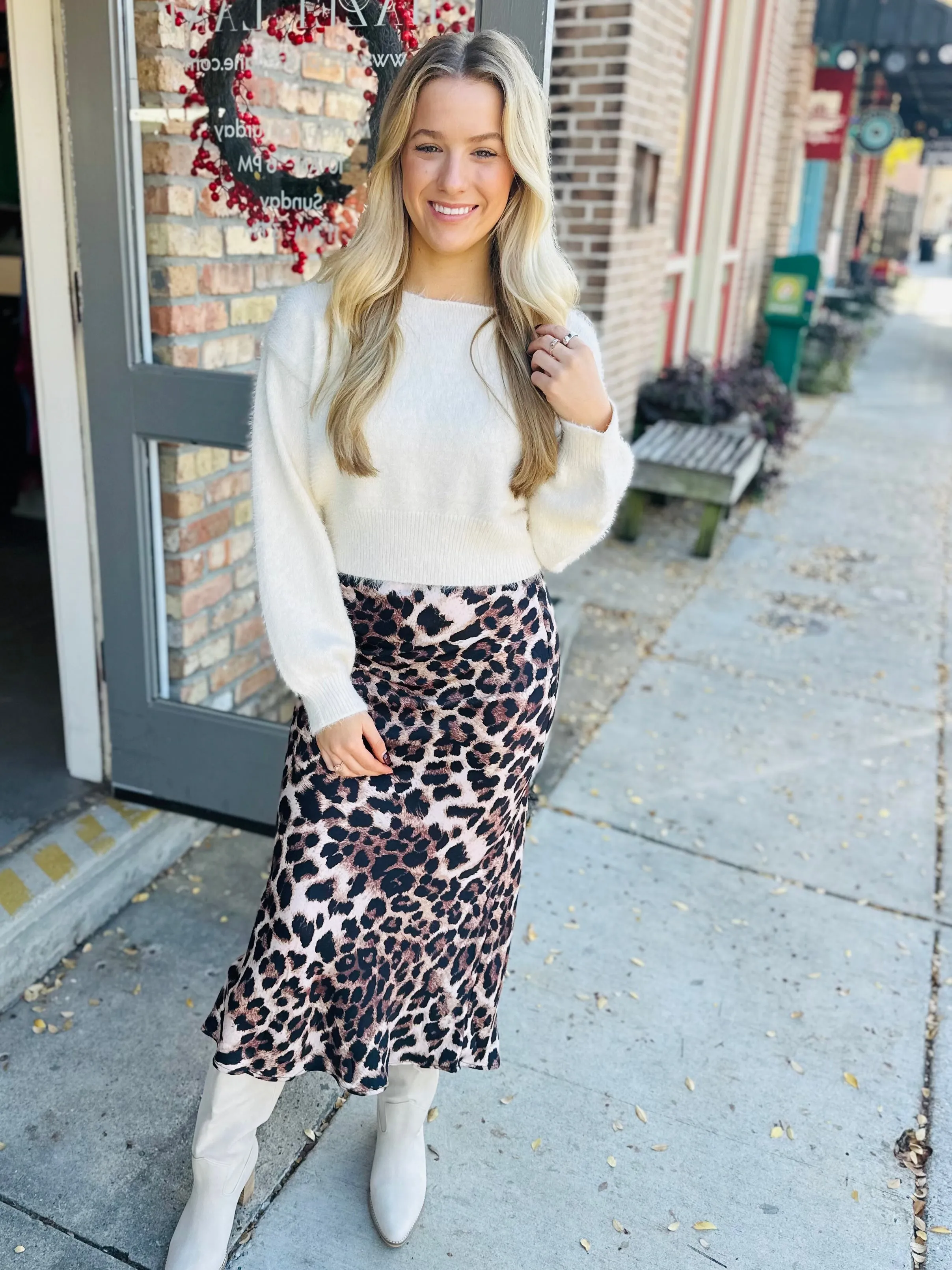 Cropped Fluffy Sweater- Ivory
