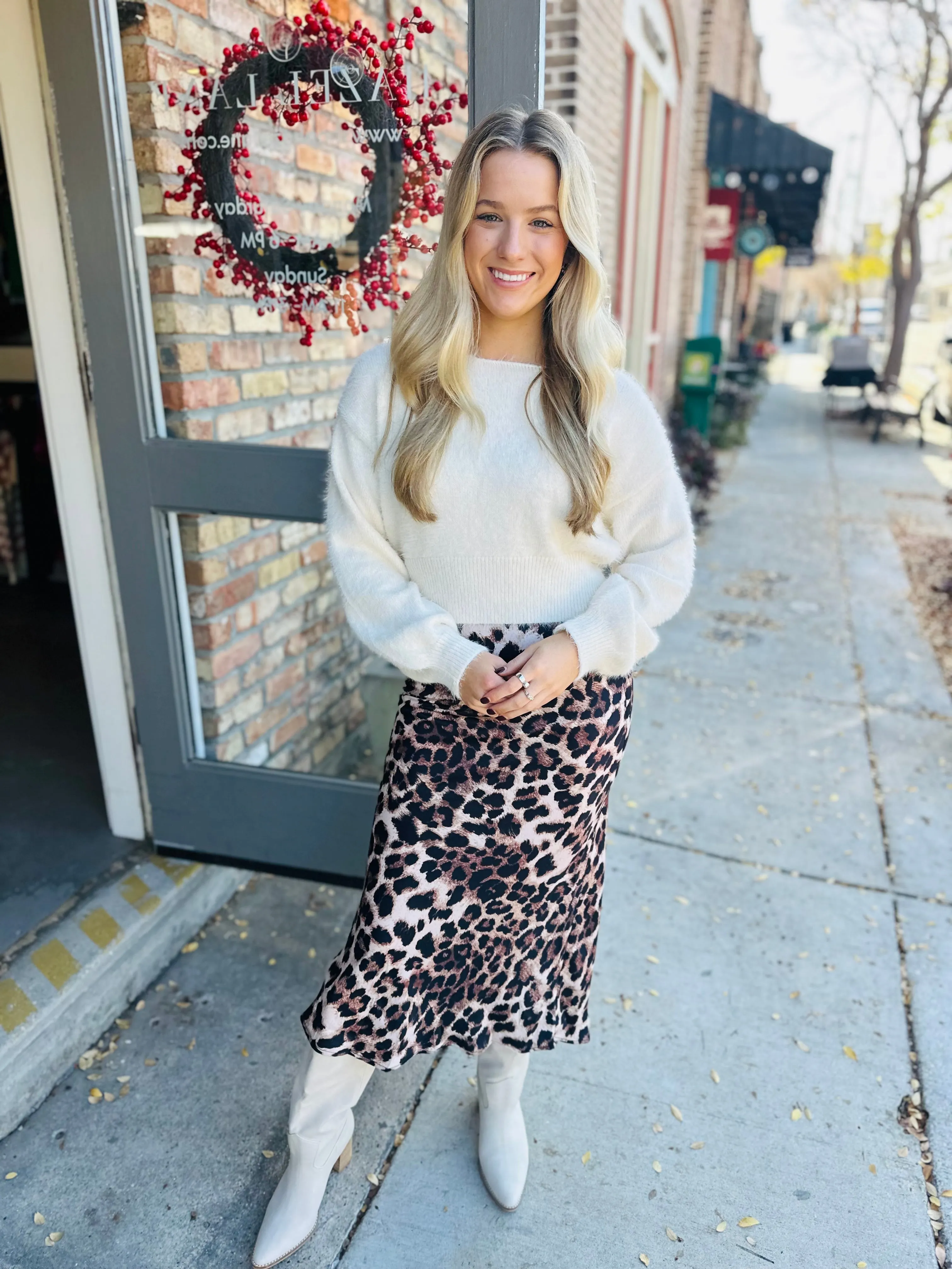 Cropped Fluffy Sweater- Ivory