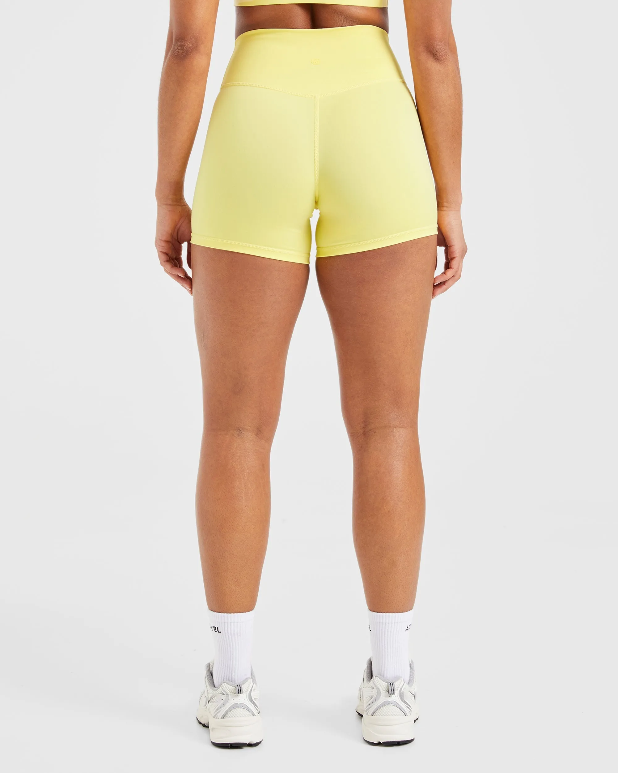 Staple Shorts - Pastel Lemon